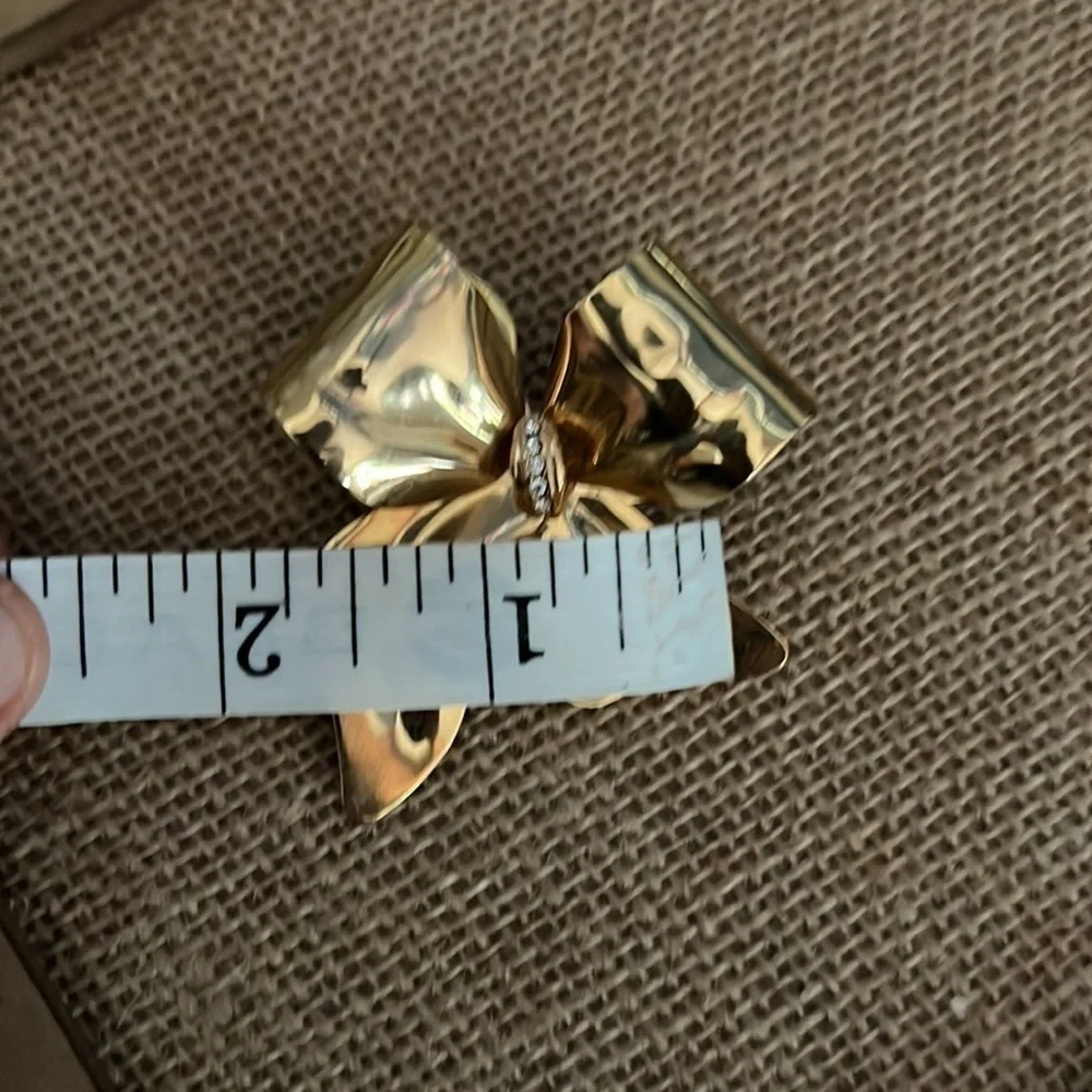 Vintage Unbranded Brooch Pin Metal Bow Tie Gold Tone and Rhinestones